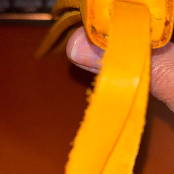 Portland Leather Goods Jumbo Sunflower Tassel EUC - Picture 4 of 4